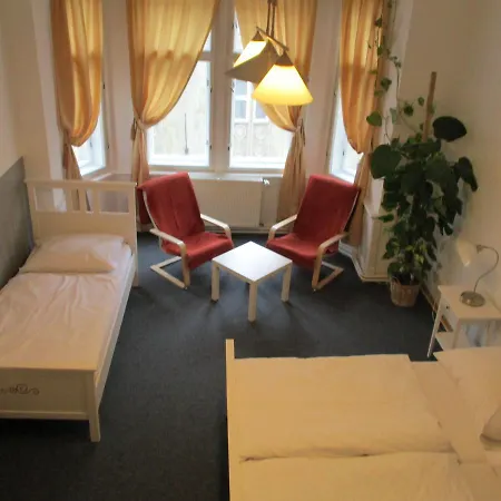 Franz Kafka Hostel *