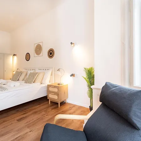 Hostel Celine Luxury *