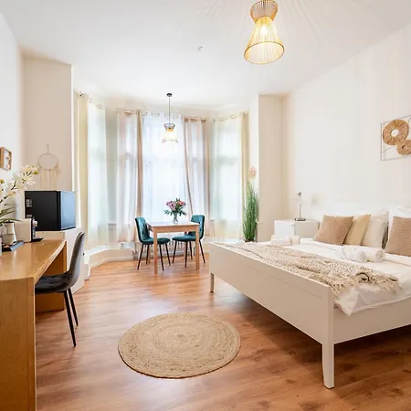 Hostel Celine Luxury Prague