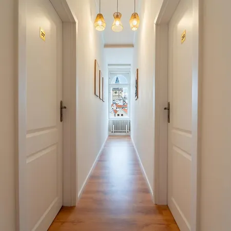 Celine Luxury Hostal