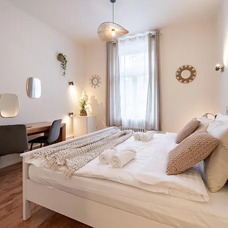 Hostal Celine Luxury *